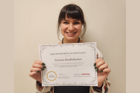 Congratulations to Victoria Rindlisbacher for receiving the 2024 Graduate Student Paper Award for her work, "Effects of Familial Leave on Maternal Mental Health in the United States."