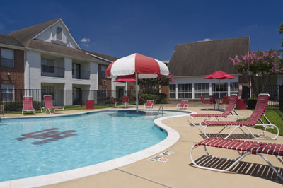 photo of the Cambridge Oaks Apartments