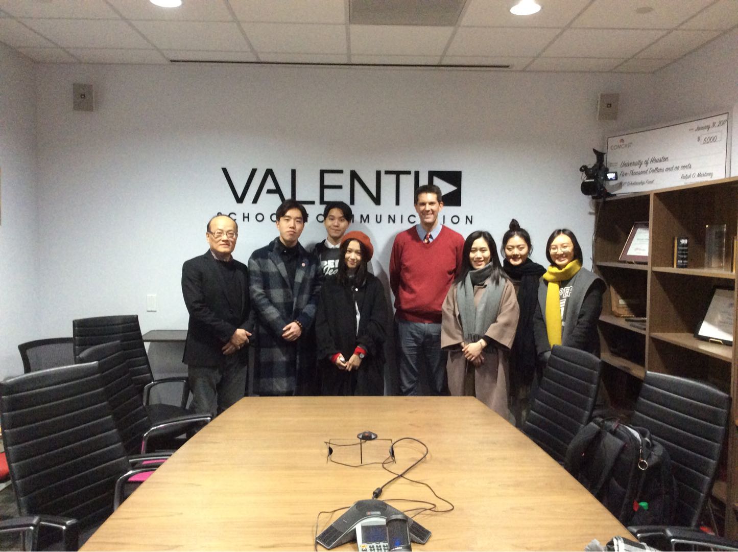 Students from Shantou University take group photo in Valenti conference room