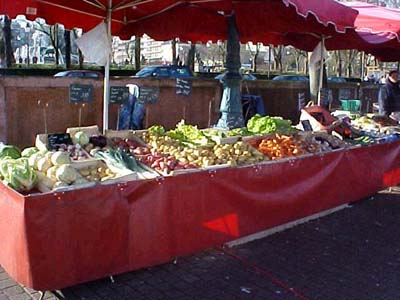 Street market in Angers