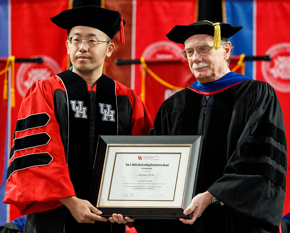 Xiaolong Wei with Dean Dan Wells