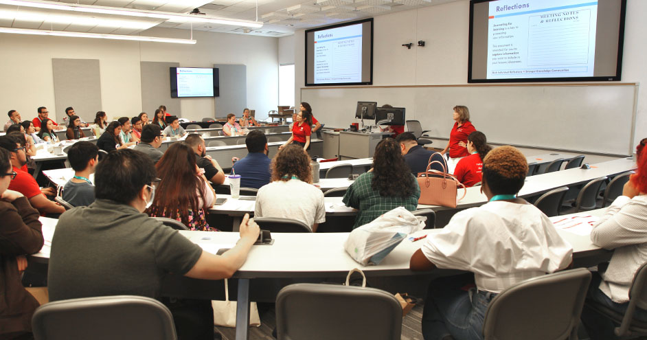 Recent teachHOUSTON Graduates