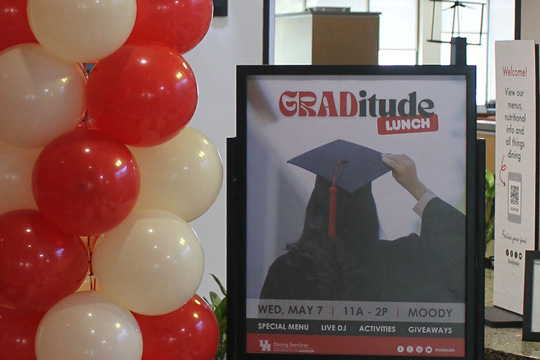 grad-lunch-highlight