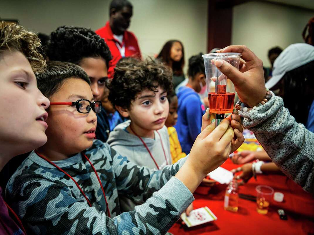 'STEM Zone Saturday' gives kids a taste of real-world science at University of Houston