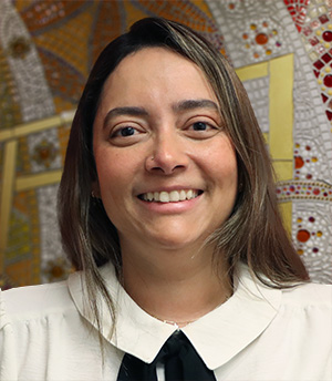/socialwork/academics/phd/meet-our-students-and-graduates/newmuralprofile_deoliveira.jpg