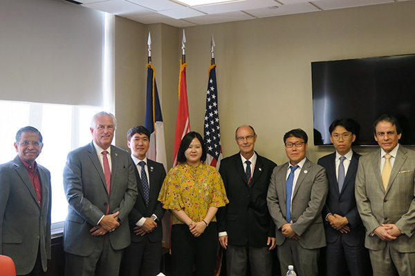 South Korean Delegation Visits the University of Houston